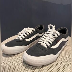 Men’s pro VANS Sneakers Skater Shoes 721454 - size 7.5